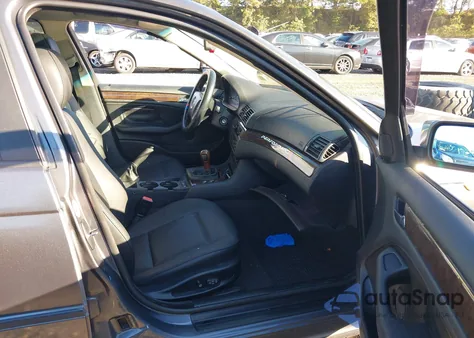 2002 BMW 325I из США, поврежденный, VIN WBAEV33462KL71644